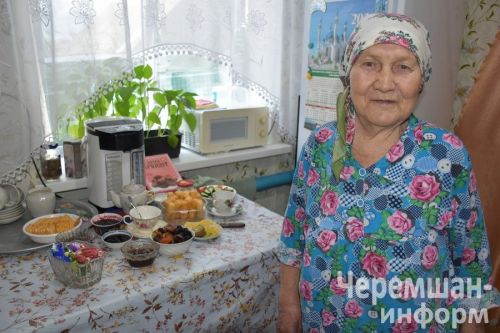 Лашманнан Мәснуга Зыятдинова: “Козгын күргәч, күңелемә шом керде”