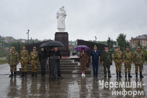 Хәтер һәм кайгы көне уңаеннан Чирмешәндә митинг үткәрделәр