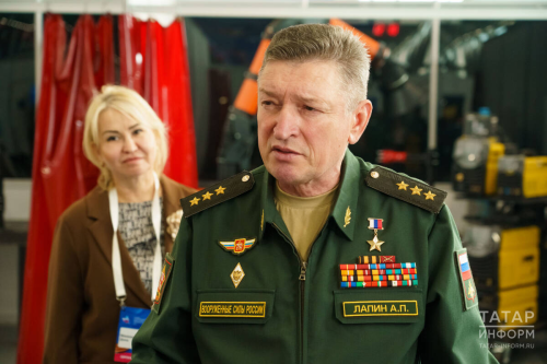 Герой России Лапин встретился с участниками «Абилимпикса» в Казани
