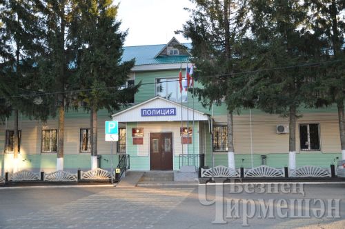Чирмешәндә бер кибетнең сандык-туңдыргычын урлаганнар