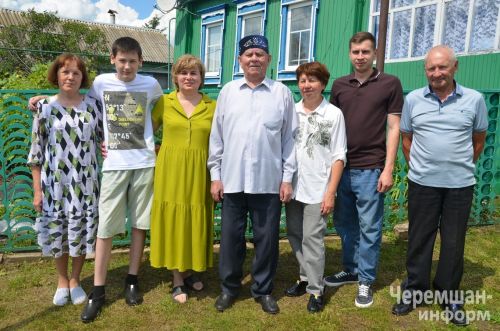Лашманда Гаяз Исхакыйның туганы Тәлгать абыйга 90 яшь тулды