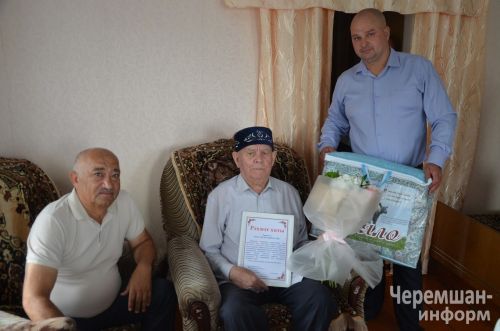 Лашманда Гаяз Исхакыйның туганы Тәлгать абыйга 90 яшь тулды