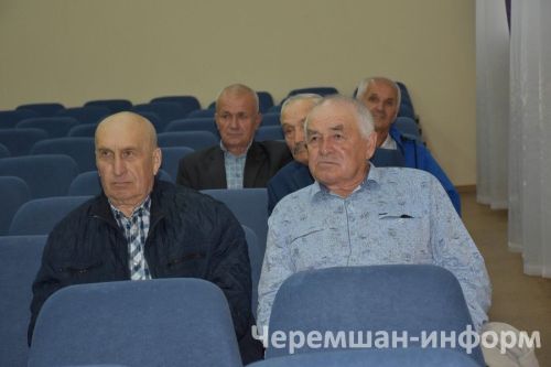 В Черемшанском районе на сходах граждан часто поднимают вопросы дорог