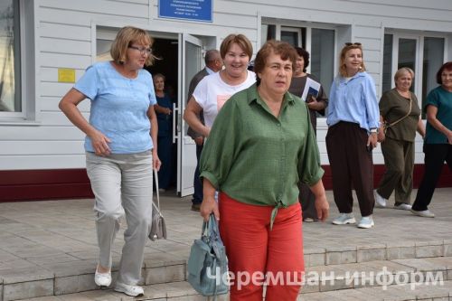 В Черемшанском районе на сходах граждан часто поднимают вопросы дорог
