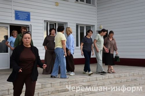 В Черемшанском районе на сходах граждан часто поднимают вопросы дорог