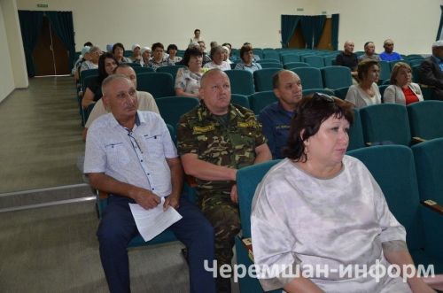В первый класс Верхнекаменской школы пойдут только мальчики