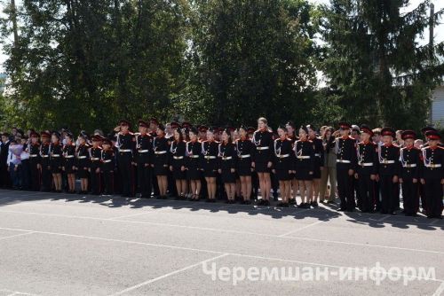 Чирмешәннең кадетлар мәктәп-интернатында Белем бәйрәмен барабанчылар ачты