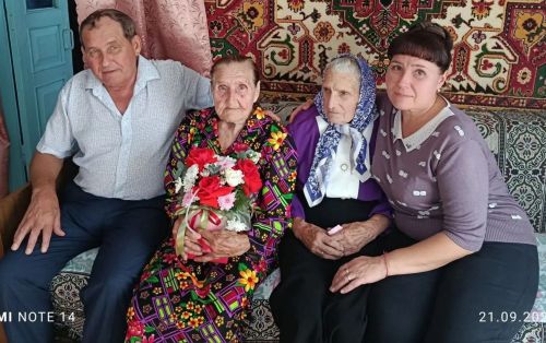 Күтәмәдән 95 яшьлек Ольга Логинкинаның өендә һәрвакыт чиста һәм рәхәт