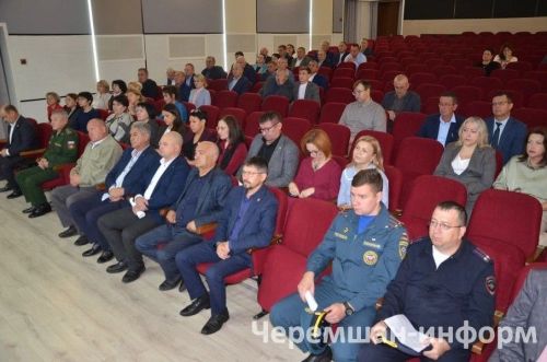 Чирмешәндә хәрби хәрәкәтләр ветераннарын бүләкләделәр