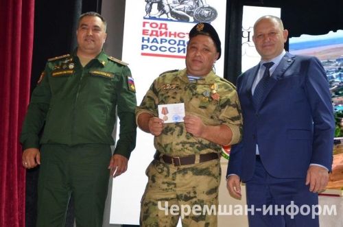 Чирмешәндә хәрби хәрәкәтләр ветераннарын бүләкләделәр