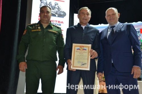 Чирмешәндә хәрби хәрәкәтләр ветераннарын бүләкләделәр