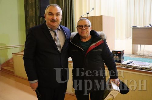 “Әккәрәй” җәмгыяте Утыз Имән җирлегендәге пайчыларына күбрәк акча түләячәк (ФОТОРЕПОРТАЖ)
