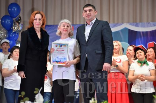 Шаяннар һәм тапкырлар клубы фестиваленең финалыннан 60 фото (ФОТОРЕПОРТАЖ)