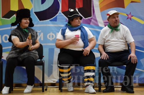 Бәркәтәдә шаяннар һәм тапкырлар клубы фестиваленең өченче уены узды (ФОТОРЕПОРТАЖ)