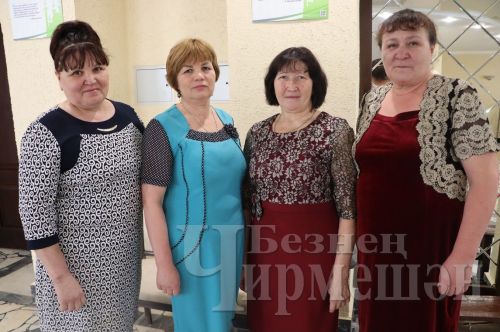 Чирмешәндә авыл хуҗалыгы уңганнарын хөрмәтләделәр (ФОТОРЕПОРТАЖ)
