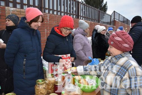 Черемшанцы организовали Ярмарку добра в помощь участникам специальной военной операции (ФОТОРЕПОРТАЖ)