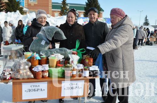 Черемшанский лицей в день выборов организовал благотворительную ярмарку (ФОТОРЕПОРТАЖ)