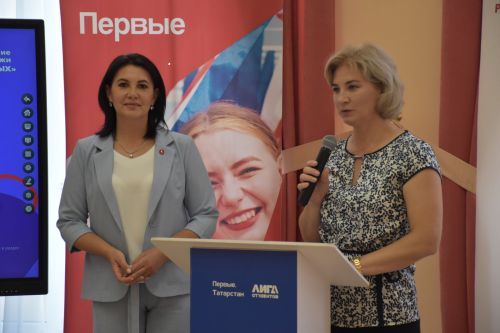 Чирмешәндә 14 яше тулган ундүрт егет һәм кызга паспортлар тапшырдылар (ФОТОРЕПОРТАЖ)