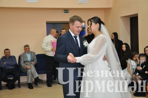 Бүген Чирмешәндә 2025 елның беренче никахын рәсмиләштерделәр (ФОТОРЕПОРТАЖ)