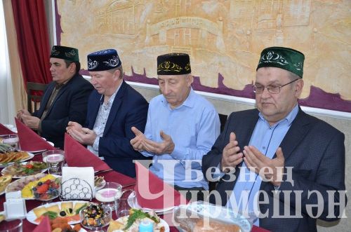 В Черемшане почтили память бывшего руководителя района - Минсагита Шакирова (ФОТОРЕПОРТАЖ)