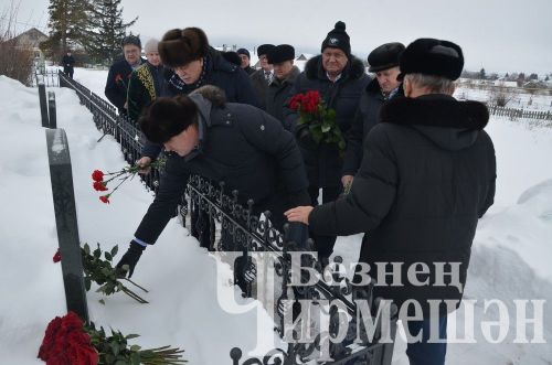 В Черемшане почтили память бывшего руководителя района - Минсагита Шакирова (ФОТОРЕПОРТАЖ)