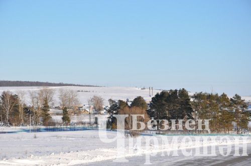Яңа Элмәле җирлегендәге халык җыеннарында дистәләгән авылдашларны бүләкләделәр (ФОТОРЕПОРТАЖ)