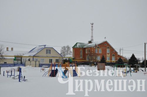 Бәркәтә һәм Түбән Кармалка авылларындагы җыеннарда сорау - гозерләр күп булды (ФОТОРЕПОРТАЖ)
