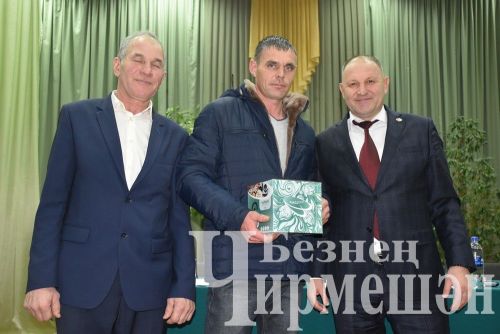 Утыз Имән һәм Иске Кади авылларында халык җыеннары үтте (ФОТОРЕПОРТАЖ)