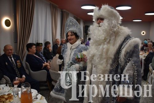 Чирмешәндә ветераннарны Чыршы бәйрәменә дәштеләр (ФОТОРЕПОРТАЖ)