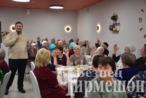 Чирмешәндә ветераннарны Чыршы бәйрәменә дәштеләр (ФОТОРЕПОРТАЖ)