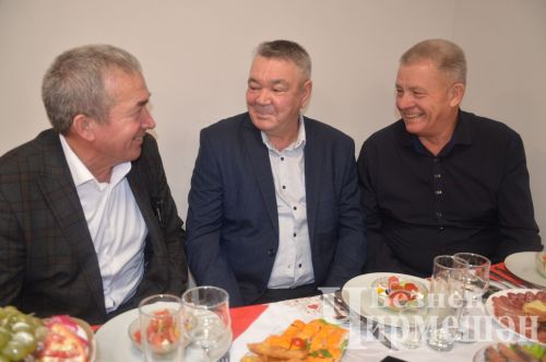 Чирмешәндәге авыл хуҗалыгы алдынгылары бәйрәмендә күпләрне бүләкләделәр (ФОТОРЕПОРТАЖ)
