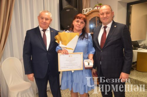 Чирмешәндәге авыл хуҗалыгы алдынгылары бәйрәмендә күпләрне бүләкләделәр (ФОТОРЕПОРТАЖ)