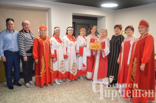 Чирмешәндәге авыл хуҗалыгы алдынгылары бәйрәмендә күпләрне бүләкләделәр (ФОТОРЕПОРТАЖ)