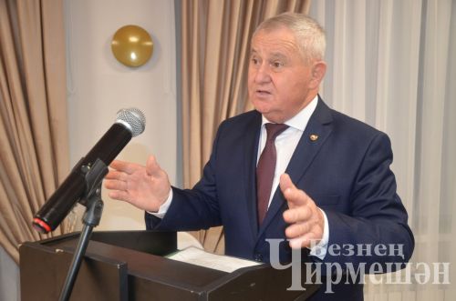 Чирмешәндәге авыл хуҗалыгы алдынгылары бәйрәмендә күпләрне бүләкләделәр (ФОТОРЕПОРТАЖ)