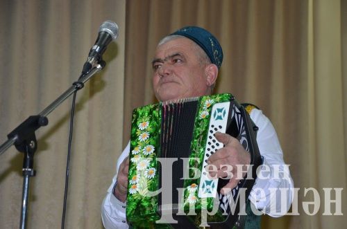 Югары Кәминкәдә өч авыл үзешчәннәре чыгыш ясады (ФОТОРЕПОРТАЖ)