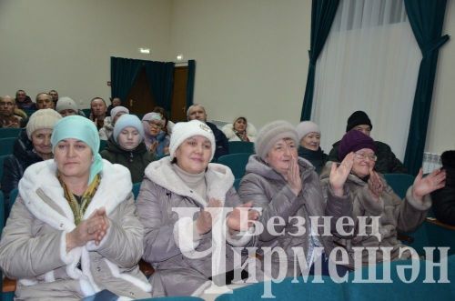 Югары Кәминкәдә өч авыл үзешчәннәре чыгыш ясады (ФОТОРЕПОРТАЖ)
