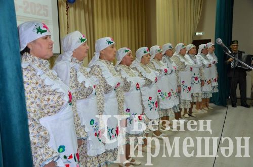 Югары Кәминкәдә өч авыл үзешчәннәре чыгыш ясады (ФОТОРЕПОРТАЖ)