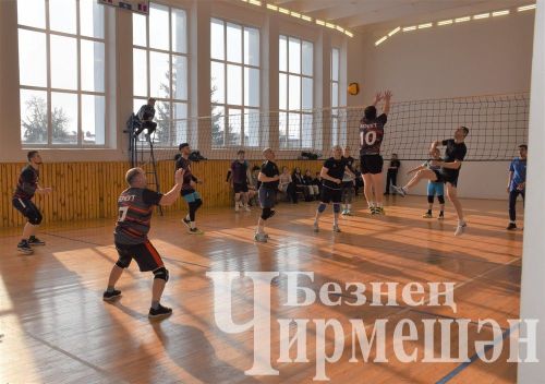 Чирмешән районында волейбол буенча ир-егетләр арасында җиңүче ачыкланды (ФОТОРЕПОРТАЖ)