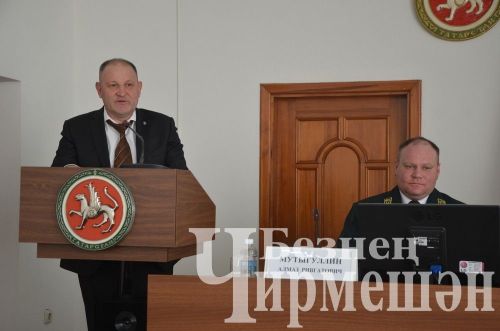 Чирмешән урманчыларының иң осталарын хезмәт коллективы җыенында бүләкләделәр (ФОТОРЕПОРТАЖ)