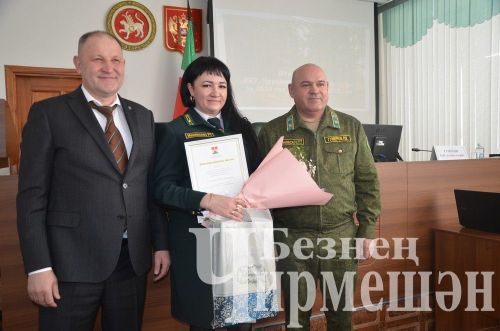 Чирмешән урманчыларының иң осталарын хезмәт коллективы җыенында бүләкләделәр (ФОТОРЕПОРТАЖ)