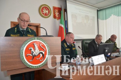 Чирмешән урманчыларының иң осталарын хезмәт коллективы җыенында бүләкләделәр (ФОТОРЕПОРТАЖ)