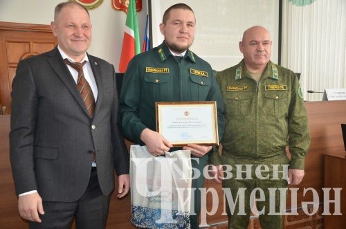 Чирмешән урманчыларының иң осталарын хезмәт коллективы җыенында бүләкләделәр (ФОТОРЕПОРТАЖ)