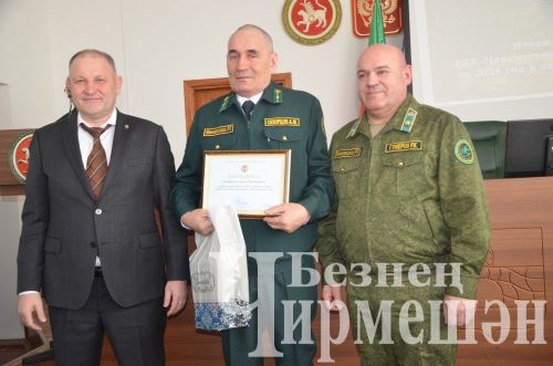 Чирмешән урманчыларының иң осталарын хезмәт коллективы җыенында бүләкләделәр (ФОТОРЕПОРТАЖ)