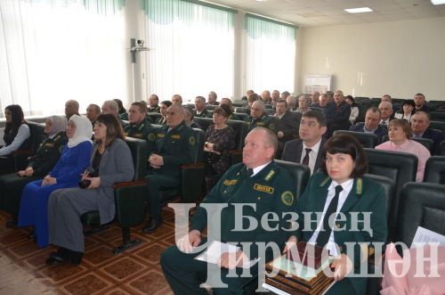 Чирмешән урманчыларының иң осталарын хезмәт коллективы җыенында бүләкләделәр (ФОТОРЕПОРТАЖ)