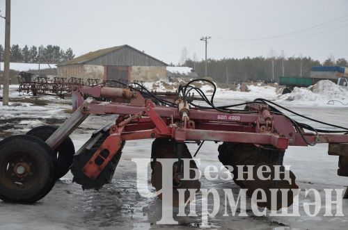 Чирмешән районында хуҗалыкларның кыр эшләренә әзерлеген район җитәкчелеге бәяли (ФОТОРЕПОРТАЖ)