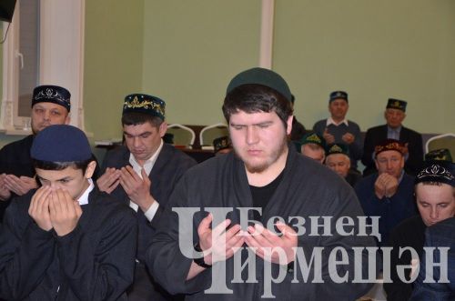 Район башлыгы Рамил Айбатов якташларын ифтарга дәште (ФОТОРЕПОРТАЖ)