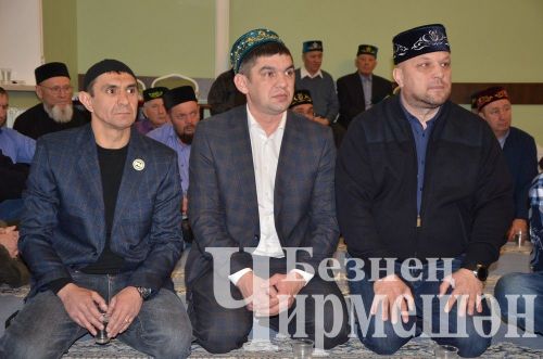 Район башлыгы Рамил Айбатов якташларын ифтарга дәште (ФОТОРЕПОРТАЖ)