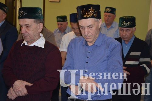 Район башлыгы Рамил Айбатов якташларын ифтарга дәште (ФОТОРЕПОРТАЖ)