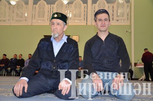 Район башлыгы Рамил Айбатов якташларын ифтарга дәште (ФОТОРЕПОРТАЖ)
