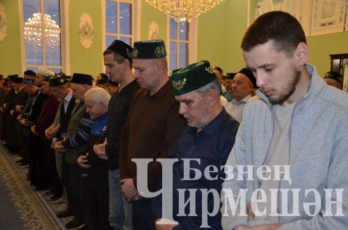 Район башлыгы Рамил Айбатов якташларын ифтарга дәште (ФОТОРЕПОРТАЖ)